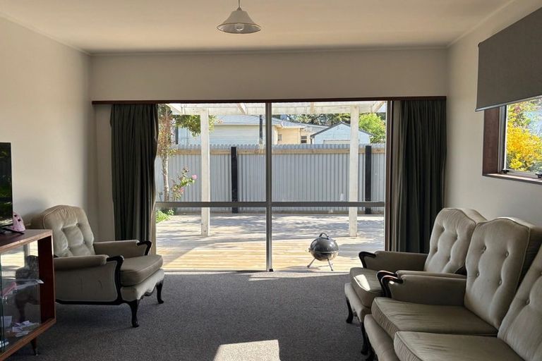 Photo of property in 143 Queen Street, Westport, 7825