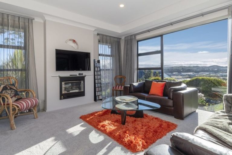 Photo of property in 26 Broadwater Close, Pyes Pa, Tauranga, 3112