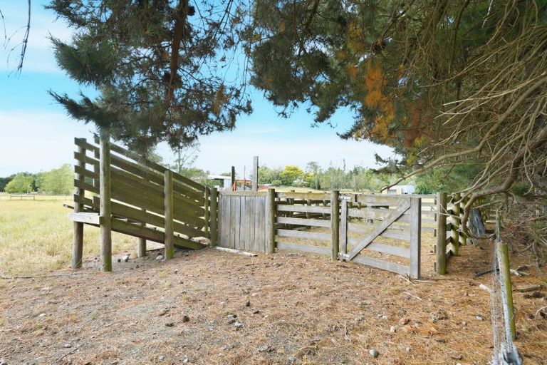 Photo of property in 106 Davis Road, Cust, Rangiora, 7471