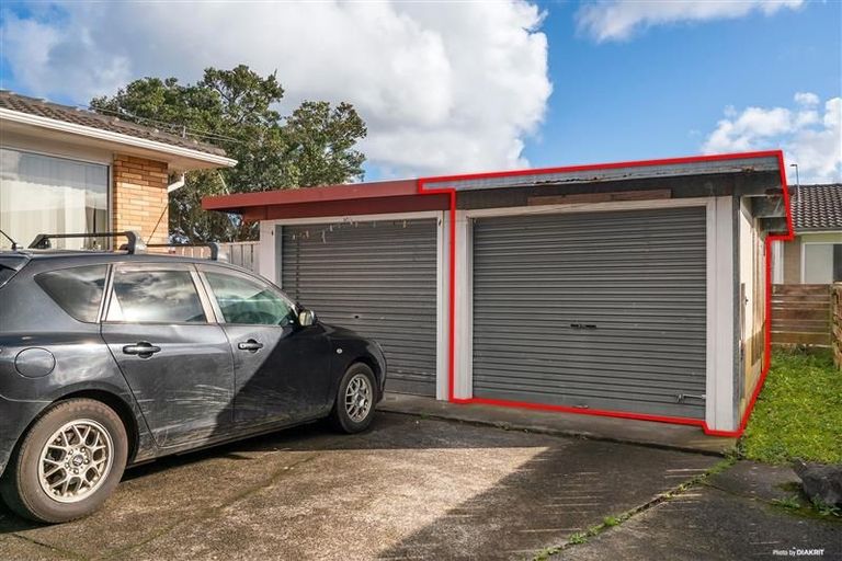 Photo of property in 2/152 Lincoln Road, Henderson, Auckland, 0610