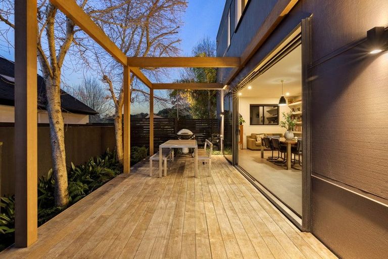 Photo of property in 5 Anselmi Ridge Road, Pukekohe, 2120