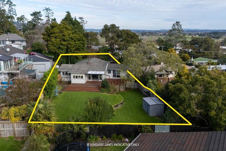 Photo of property in 16 Red Hill Road, Red Hill, Papakura, 2110
