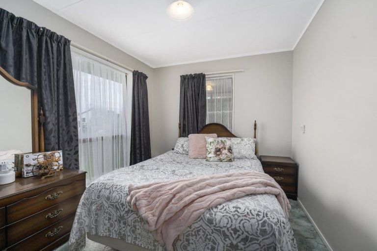 Photo of property in 10 Te Kama Street, Levin, 5510