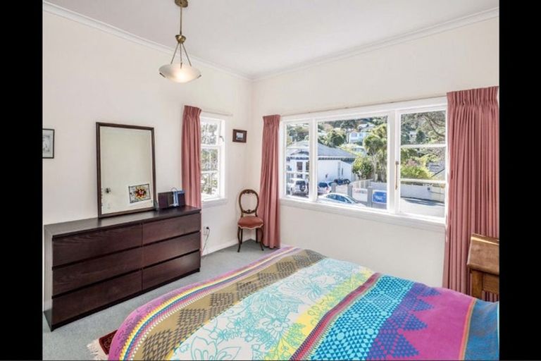 Photo of property in 6 Station Road, Khandallah, Wellington, 6035