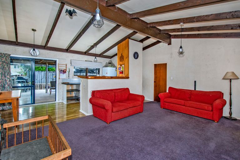 Photo of property in 10 Jordan Street, Hikurangi, 0114