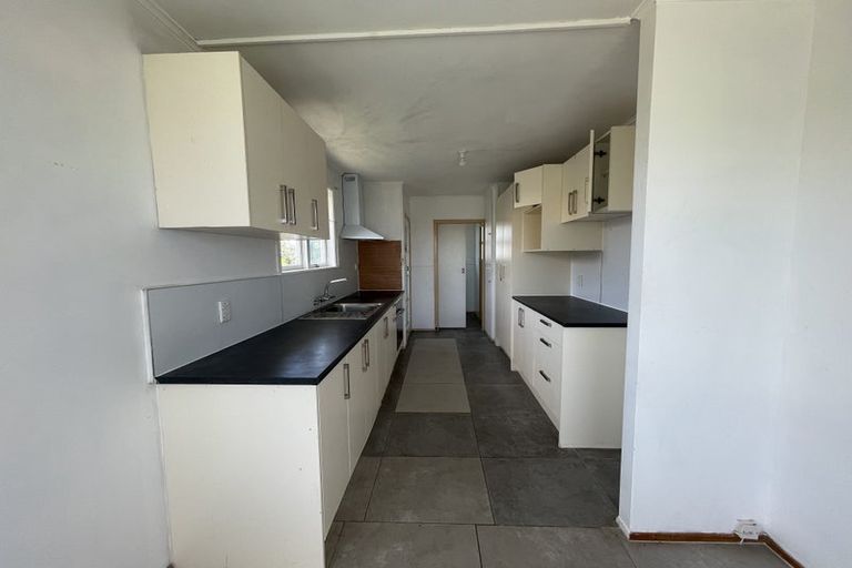 Photo of property in 32a Edinburgh Avenue, Rosehill, Papakura, 2113