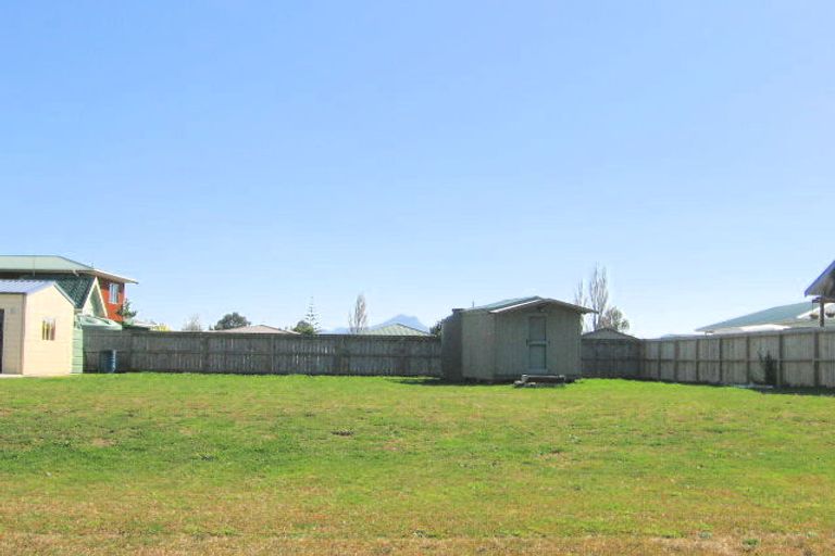 Photo of property in 12 Hawk Hill Crescent, Cooks Beach, Whitianga, 3591