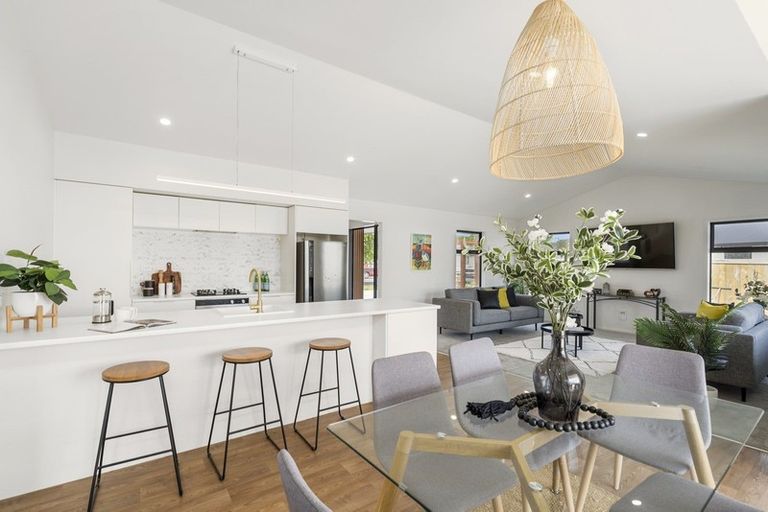 Photo of property in 541 Manutahi Road, Lepperton, New Plymouth, 4373