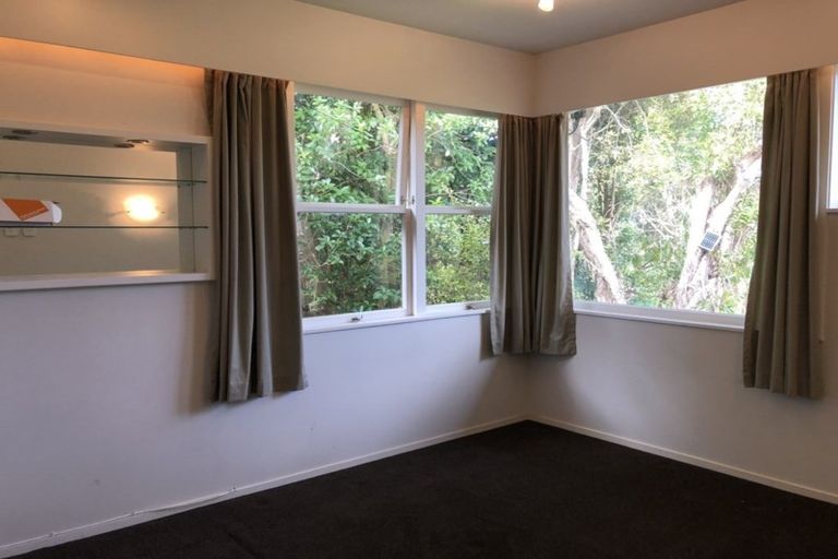 Photo of property in 205 Manuka Road, Bayview, Auckland, 0629