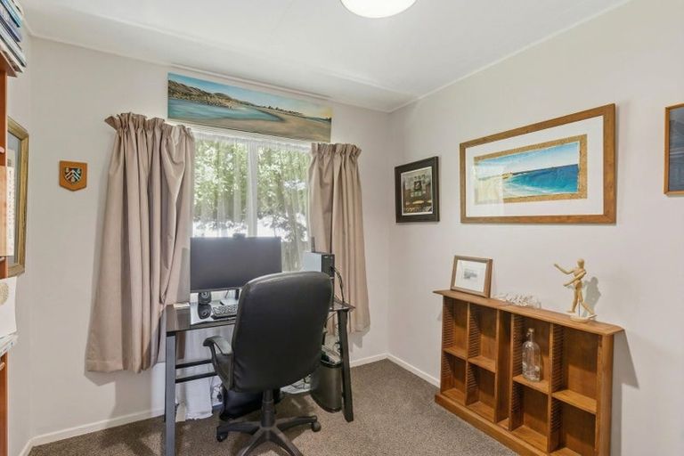 Photo of property in 5 Dennis Taylor Court, Paraparaumu, 5032