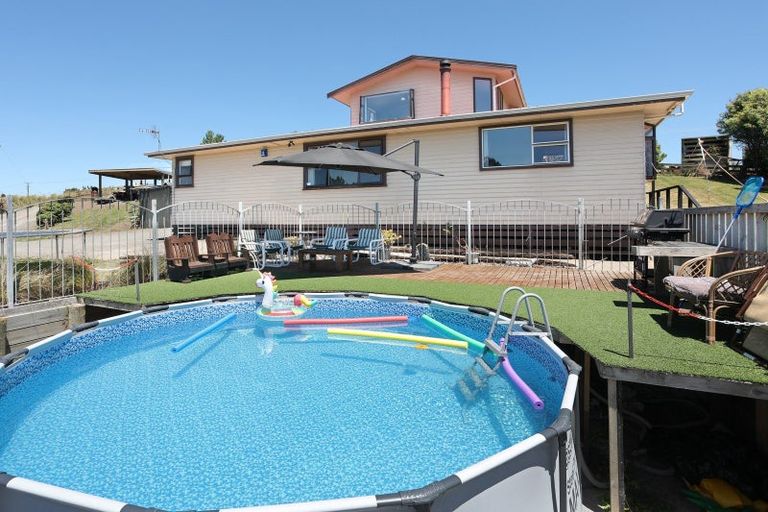 Photo of property in 270 Halcombe Road, Feilding, 4775