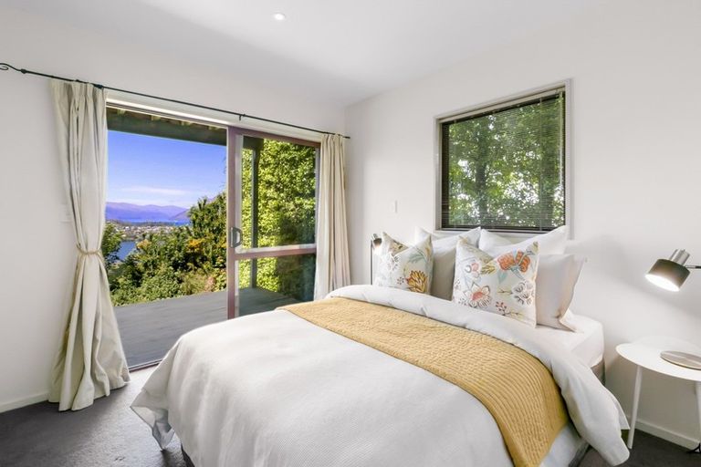 Photo of property in 21 Highview Terrace, Queenstown, 9300