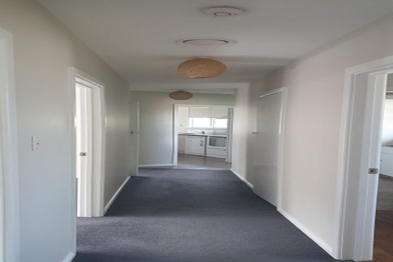 Photo of property in 5 Prestons Road, Redwood, Christchurch, 8051