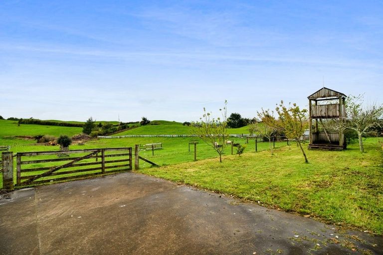 Photo of property in 79 Lincoln Road East, Everett Park, Inglewood, 4389