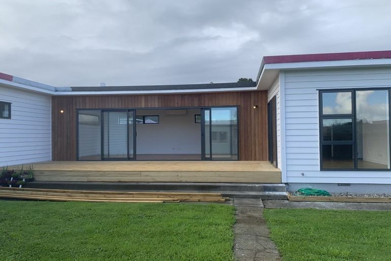 Photo of property in 15 Kirk Street, Otaki, 5512