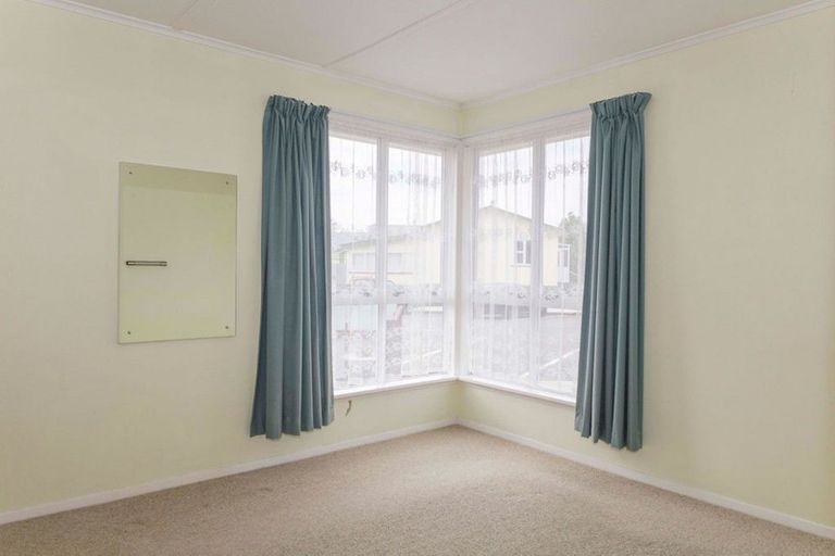 Photo of property in 72 Barraud Street, Dannevirke, 4930