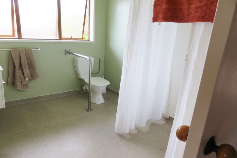 Photo of property in 7 Browning Street, Winchester, 7985