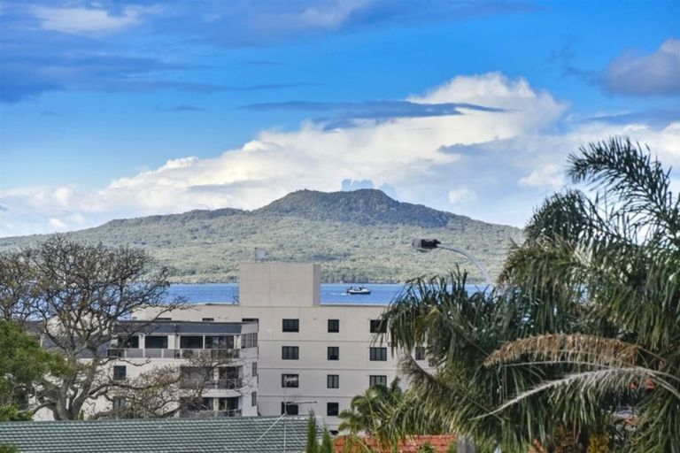 Photo of property in 19 Killarney Street, Takapuna, Auckland, 0622