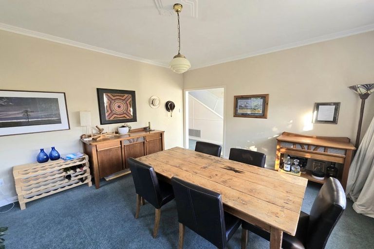 Photo of property in 77 Cockayne Road, Khandallah, Wellington, 6035