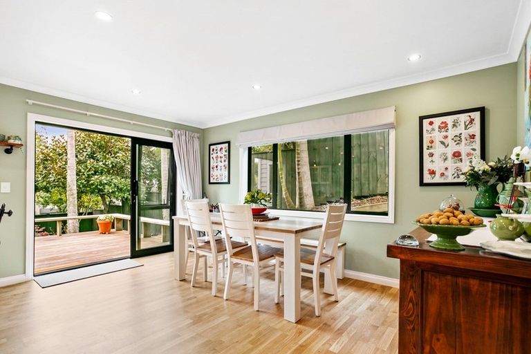 Photo of property in 73j Park Rise, Campbells Bay, Auckland, 0630