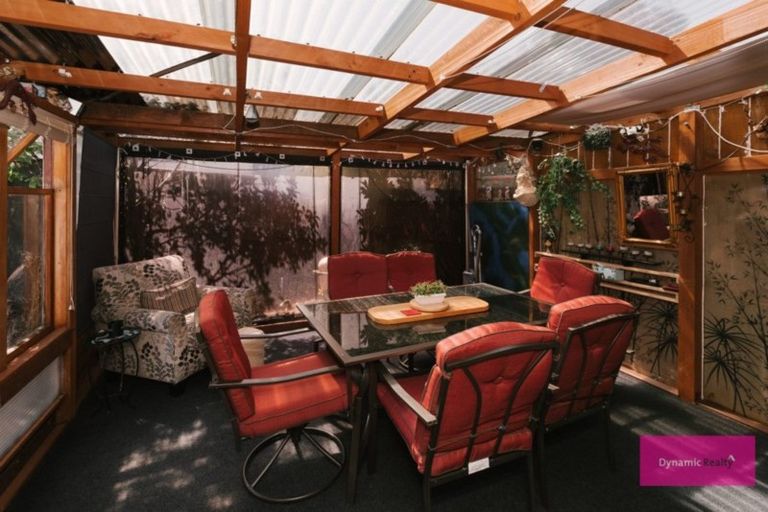 Photo of property in 7 Lydia Place, Kelvin Grove, Palmerston North, 4414