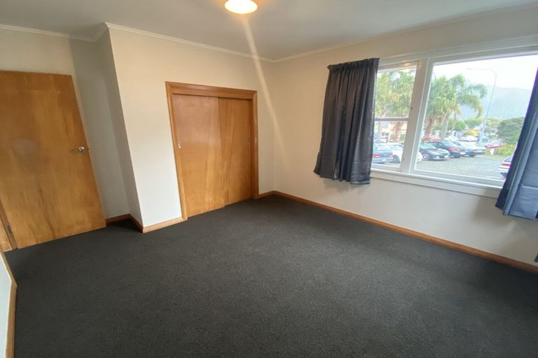 Photo of property in 72 Auckland Street, Picton, 7220