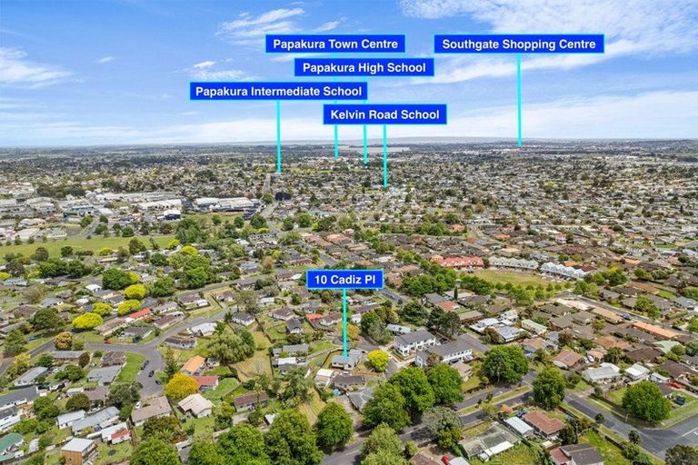 Photo of property in 10 Cadiz Place, Red Hill, Papakura, 2110