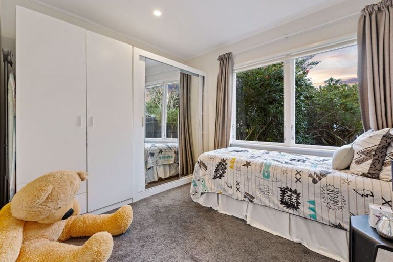 Photo of property in 36 Universal Drive, Henderson, Auckland, 0610