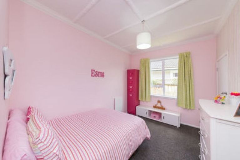 Photo of property in 20 Matamau Street, Palmerston North, 4414