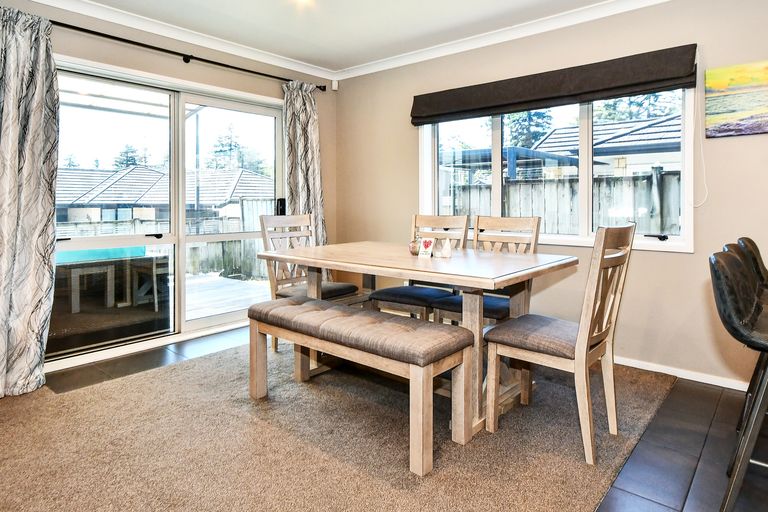 Photo of property in 30 Reidy Place, Pukekohe, 2120