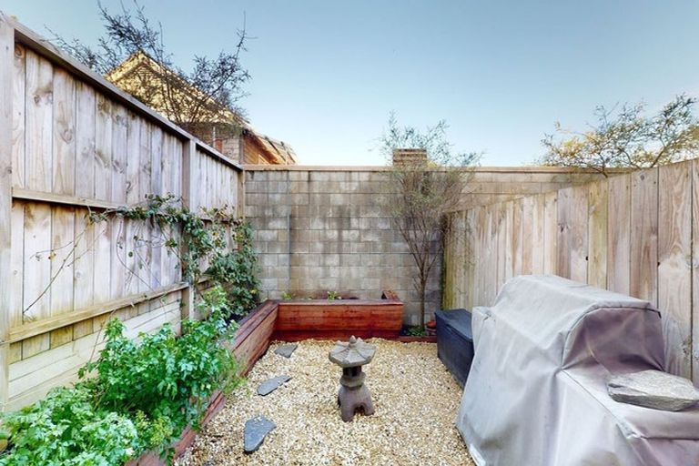 Photo of property in 6/31 Princess Terrace, Newtown, Wellington, 6021