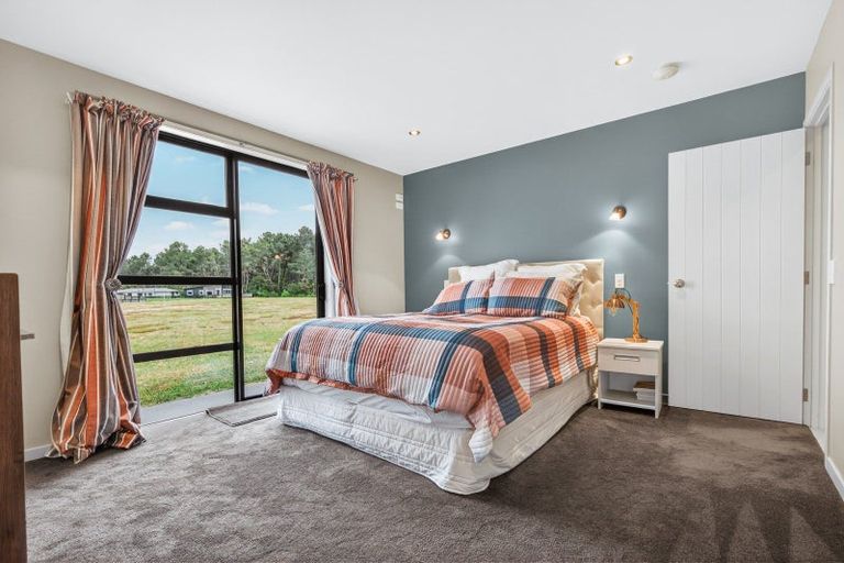 Photo of property in 16 Wai Matangi Place, Motuoapa, 3382