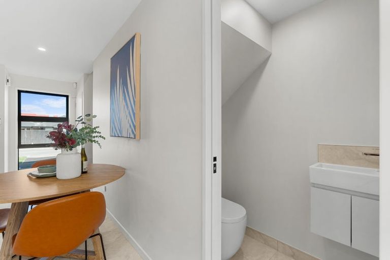 Photo of property in 2/7 Gresford Street, Edgeware, Christchurch, 8013