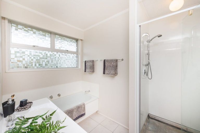 Photo of property in 4 Cramer Place, Awapuni, Palmerston North, 4412