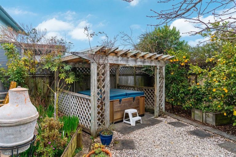 Photo of property in 12 Rewa Place, Lansdowne, Masterton, 5810
