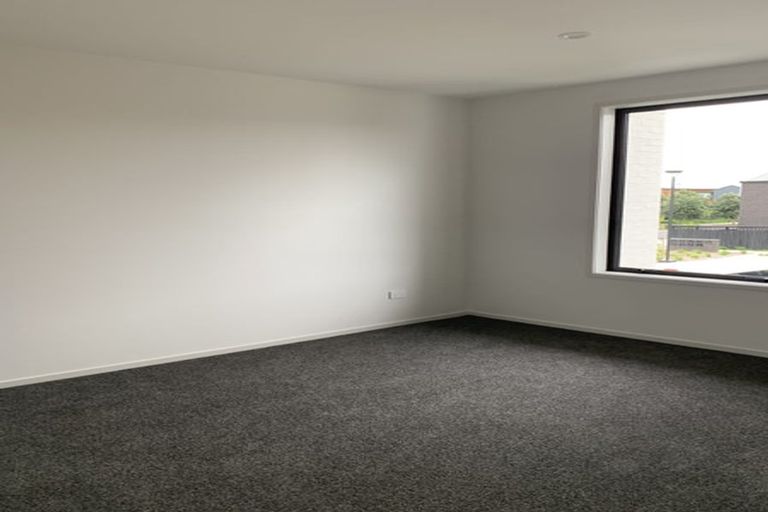 Photo of property in 32 Vasi Drive, Hobsonville, Auckland, 0616