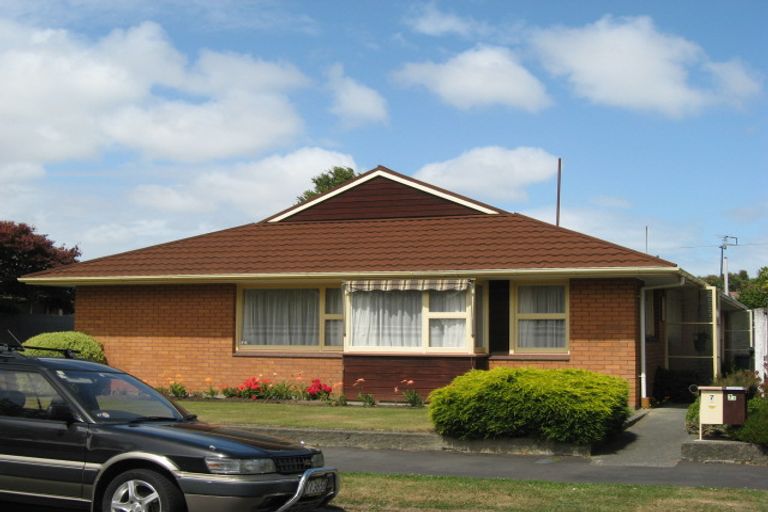 Photo of property in 1/7 Camberwell Place, Avonhead, Christchurch, 8042