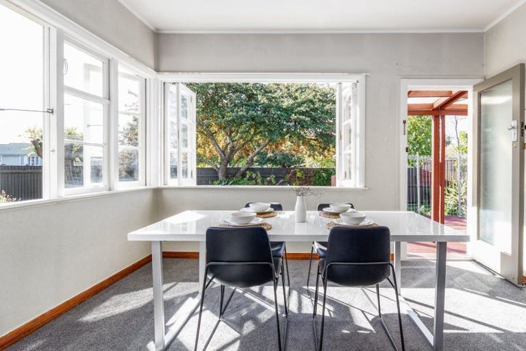 Photo of property in 82 Latham Street, Marewa, Napier, 4110