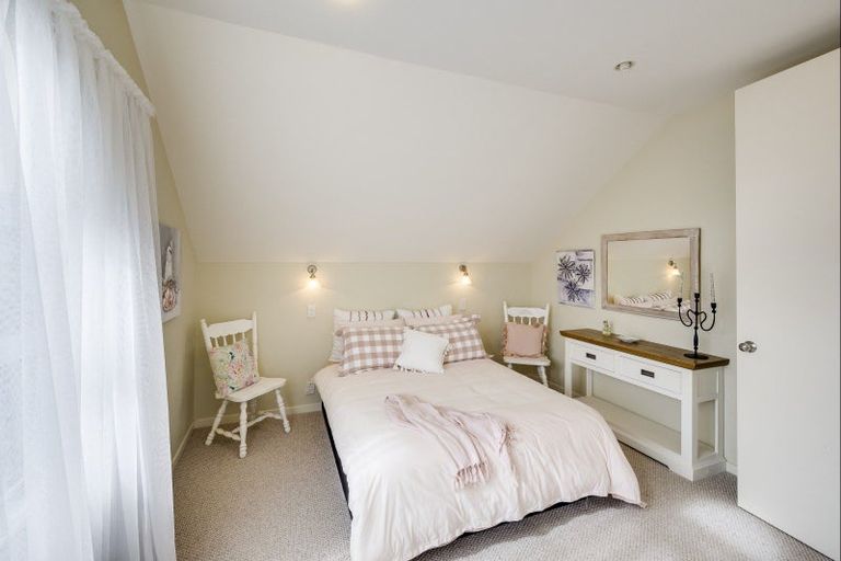 Photo of property in 75 Le Quesne Road, Bay View, Napier, 4104