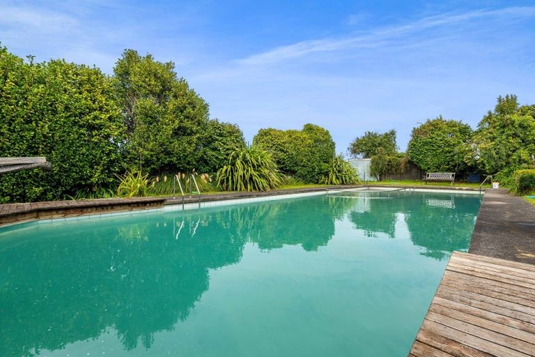 Photo of property in 19 Clifford Road, Eltham, 4322