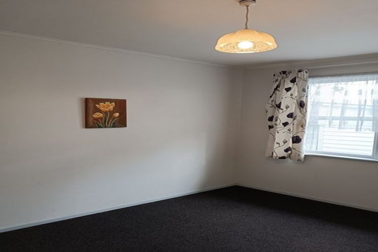 Photo of property in 168 Ennis Avenue, Pakuranga Heights, Auckland, 2010