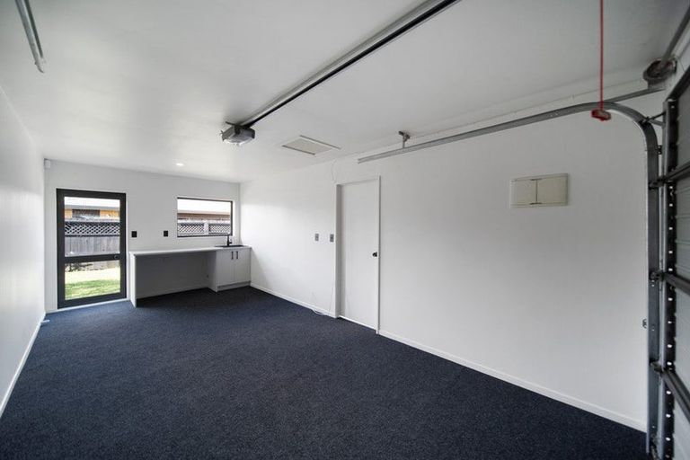 Photo of property in 14 Morewood Lane, Favona, Auckland, 2024