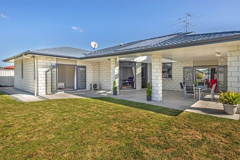 Photo of property in 21 Margaret Place, Lytton West, Gisborne, 4010