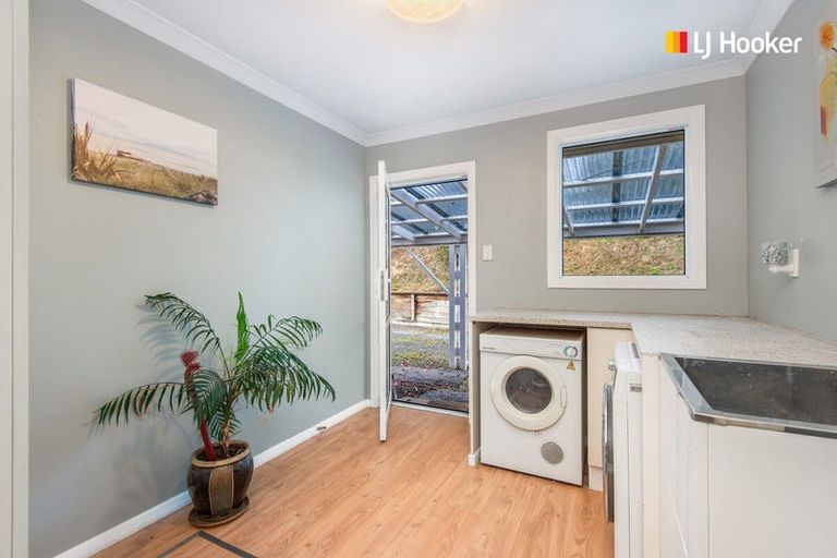 Photo of property in 16 Dunedin Street, Milburn, Milton, 9291