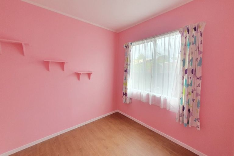 Photo of property in 488 Swanson Road, Ranui, Auckland, 0612