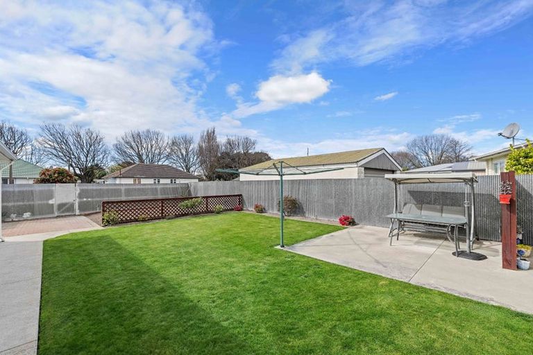 Photo of property in 38 Frensham Crescent, Woolston, Christchurch, 8062