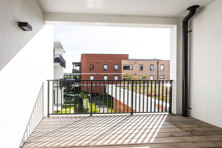 Photo of property in 108/81 Mapou Road, Hobsonville, Auckland, 0616