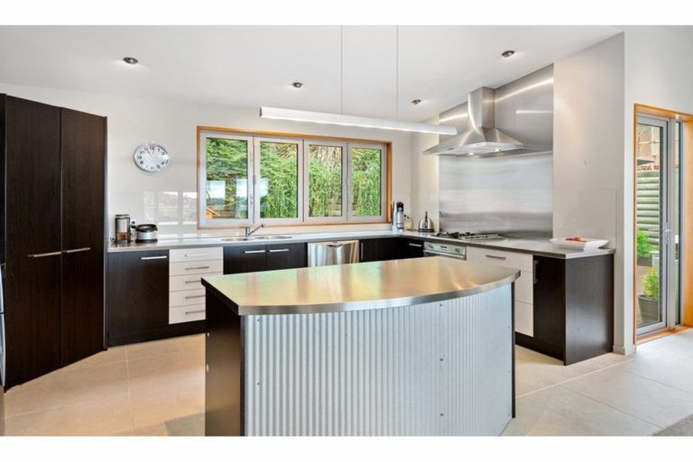 Photo of property in 5 Emerald Lane, Cashmere, Christchurch, 8022