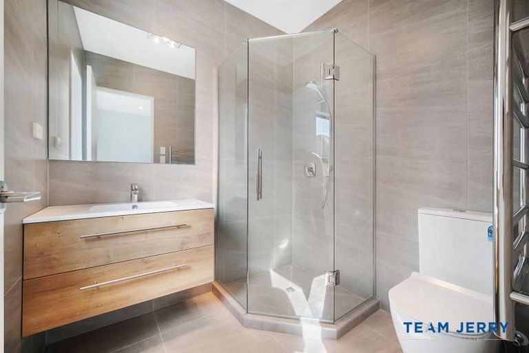 Photo of property in 31 Cloonlyon Drive, Flat Bush, Auckland, 2019