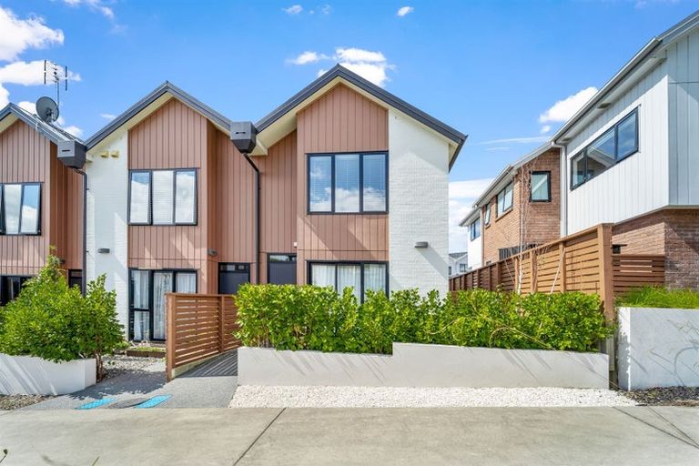 Photo of property in 8 Orca Drive, Stanmore Bay, Whangaparaoa, 0932
